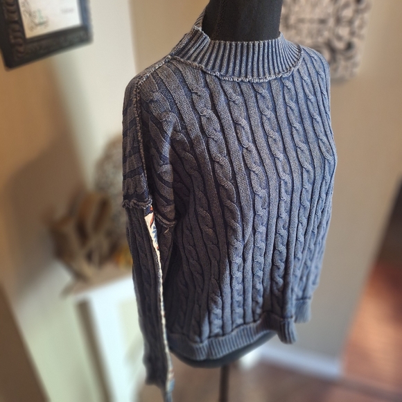 POL distressed oversized embroidered sweater dusty blue size small - Picture 11 of 16